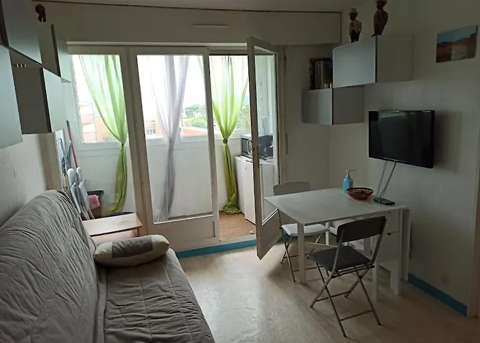 Cabourg: Petit F2 Proche Hippodrome. Apartment *